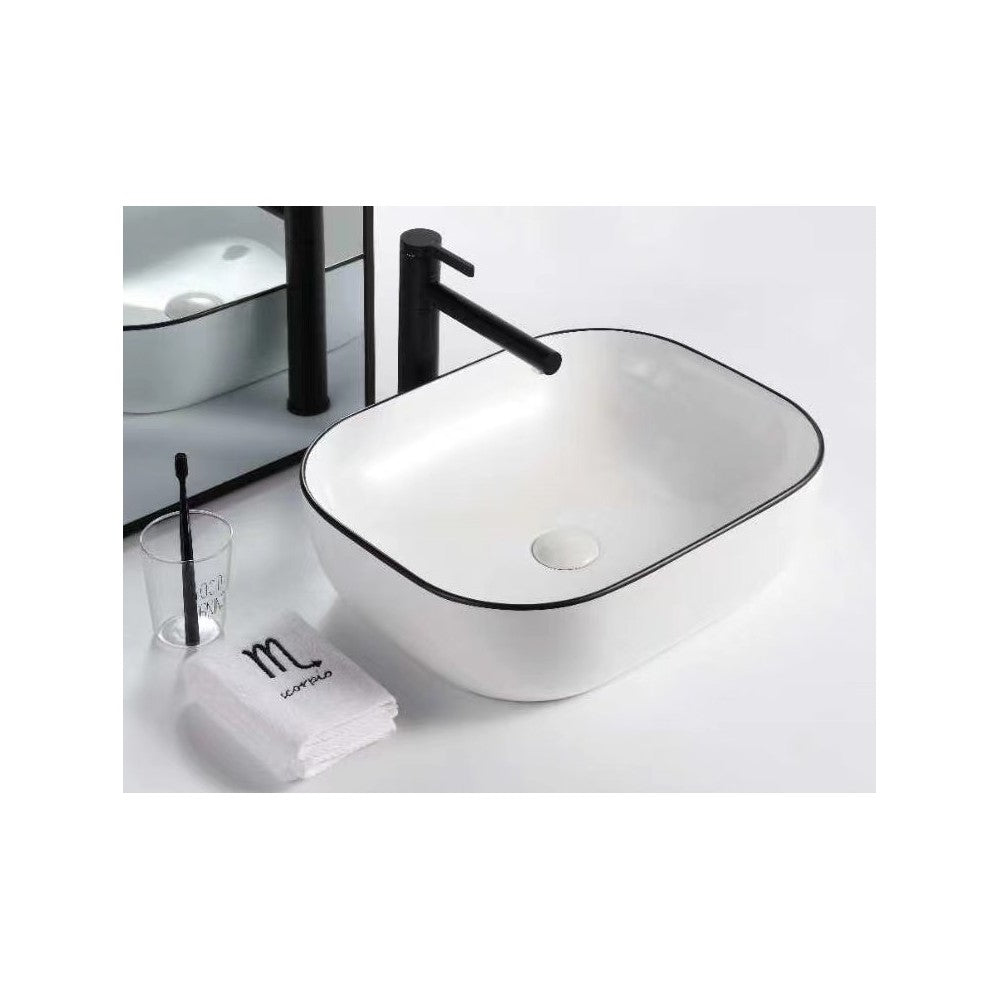 Sumatra, lavabo blanc lustré avec rebord noir